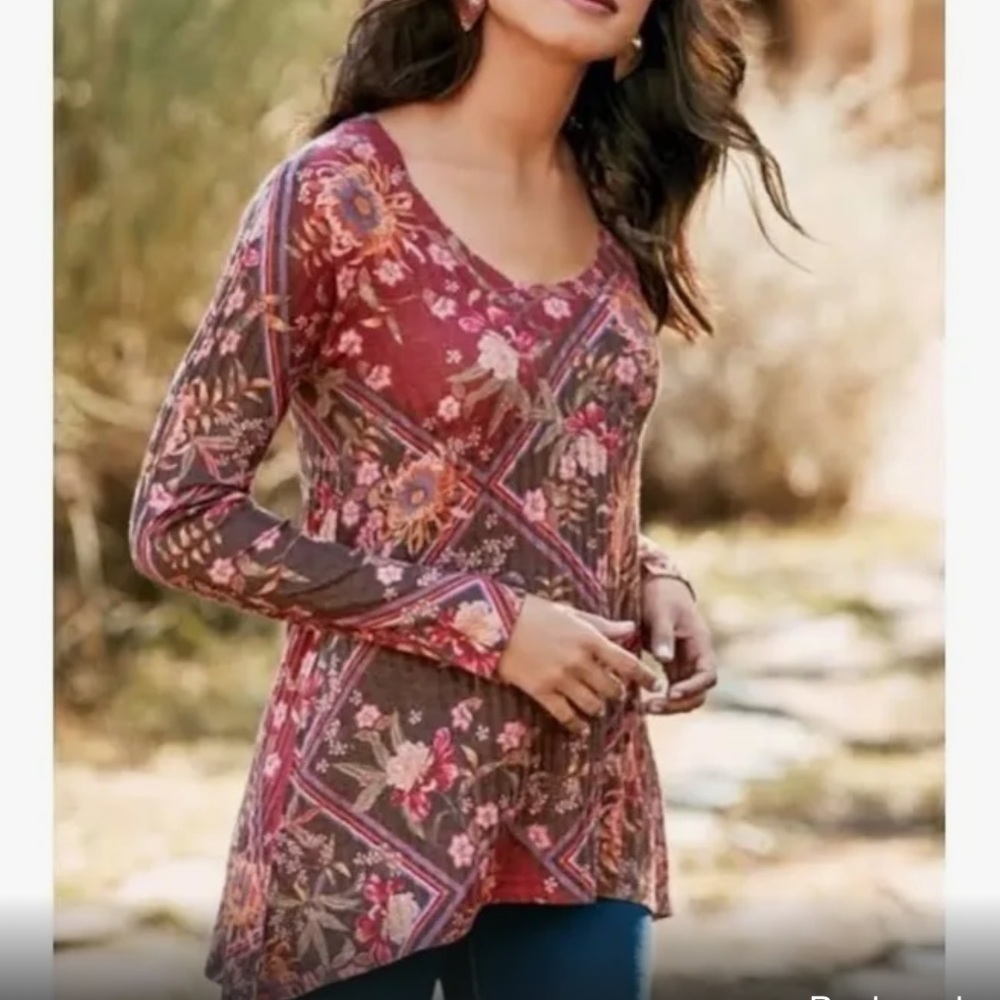 Soft Surroundings Alisanna Burgundy Multi-Print Scoop Neck High Low Top Size S